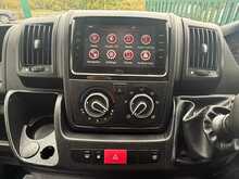 Peugeot Boxer BlueHDi 435 Professional Premium + 