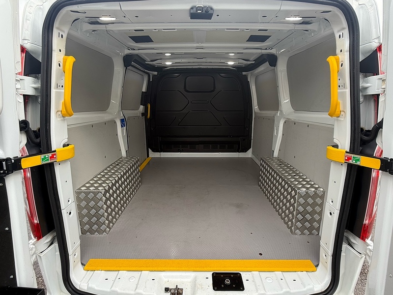 Ford 340 EcoBlue Trend Panel Van 2.0 Automatic Diesel