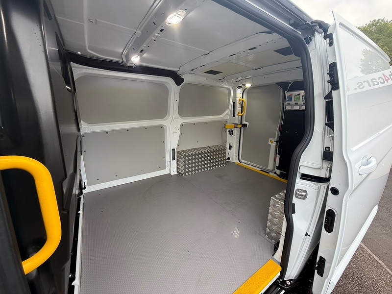 Ford 340 EcoBlue Trend Panel Van 2.0 Automatic Diesel