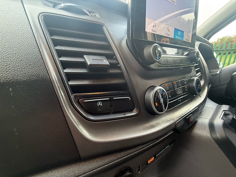 Ford 340 EcoBlue Trend Panel Van 2.0 Automatic Diesel