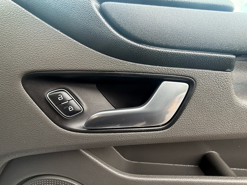 Ford 340 EcoBlue Trend Panel Van 2.0 Automatic Diesel