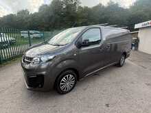 Vauxhall Vivaro Turbo D 3100 Sportive 