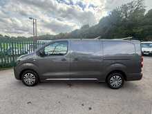 Vauxhall Vivaro Turbo D 3100 Sportive 