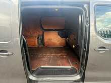 Vauxhall Vivaro Turbo D 3100 Sportive 