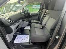 Vauxhall Vivaro Turbo D 3100 Sportive 
