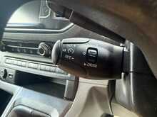 Vauxhall Vivaro Turbo D 3100 Sportive 