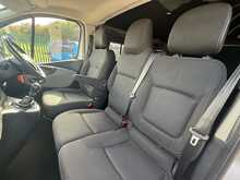 Renault Trafic dCi 29 Sport Nav 