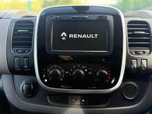 Renault Trafic dCi 29 Sport Nav 