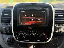Renault Trafic dCi 29 Sport Nav 