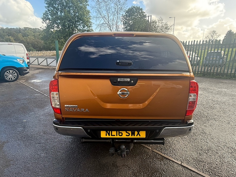 Nissan 2.3 dCi Tekna Pickup Double Cab 4dr Diesel Auto 4WD Euro 5 (190 ps)