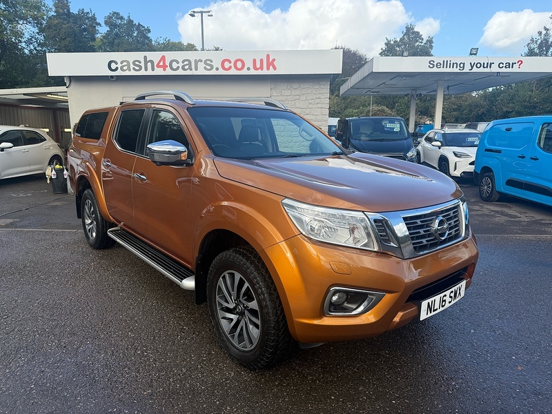 Nissan 2.3 dCi Tekna Pickup Double Cab 4dr Diesel Auto 4WD Euro 5 (190 ps)