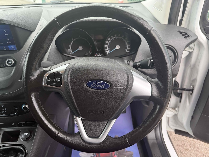 Ford TDCi Trend Panel Van 1.5 Manual Diesel