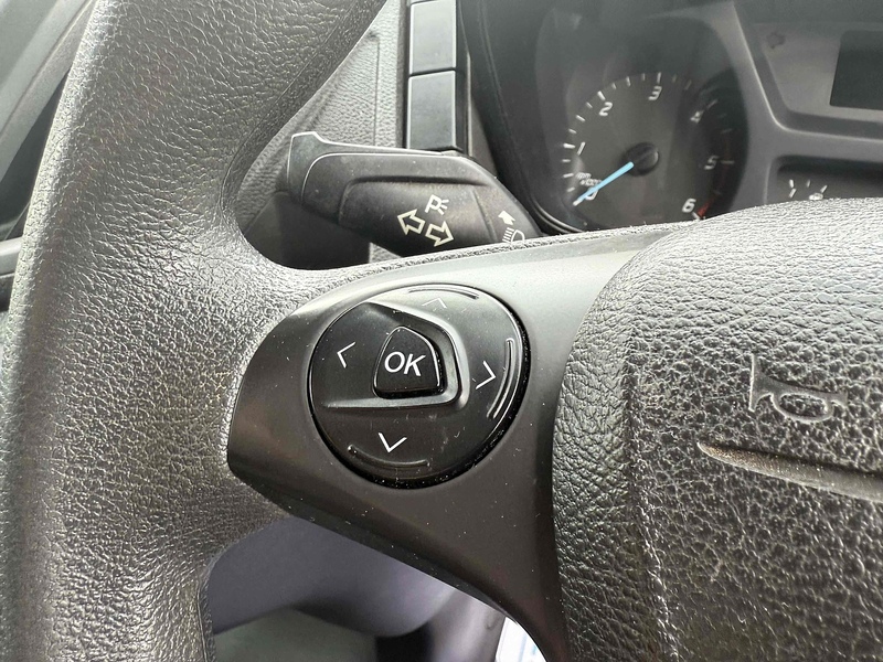 Ford No Standard Specification or Optional Extras.