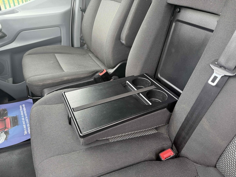 Ford No Standard Specification or Optional Extras.