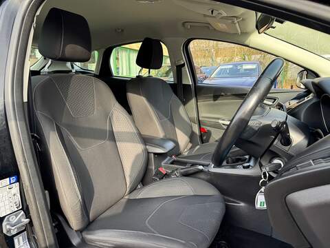 TDCi Zetec 1.5 5dr Hatchback Manual Diesel