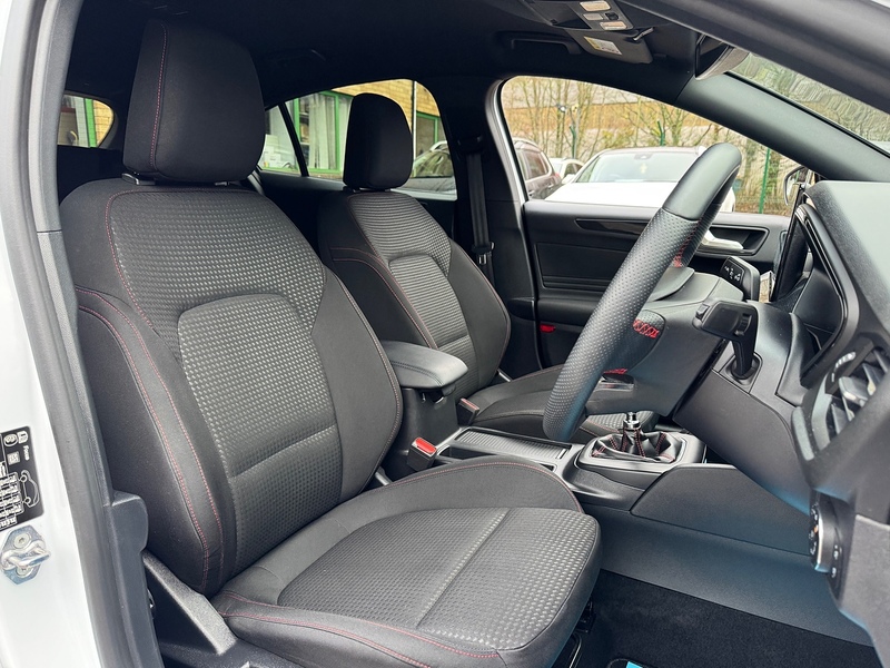 FORD FOCUS T ECOBOOST MHEV ST LINE EDITION 2022 19,900 MLS 1.0 PETROL MANUAL... image 2