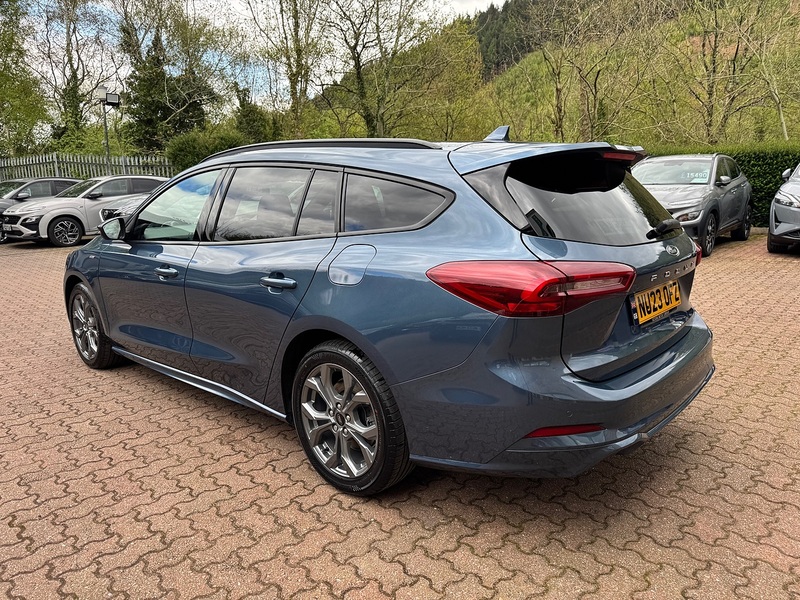FORD FOCUS T ECOBOOST ST LINE 2023 30,000 MLS 1.0 PETROL MANUAL 15,090 OR... image 2