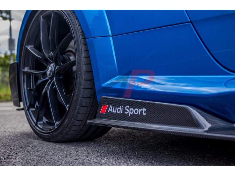 AP Design Audi TT 8S Carbon Fibre Side Skirt Image 4