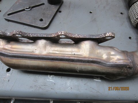 Exhaust manifold  cylinders 4-6 059253033DA USED