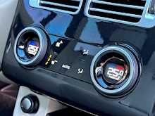 Land Rover Range Rover SD V8 Vogue SE 