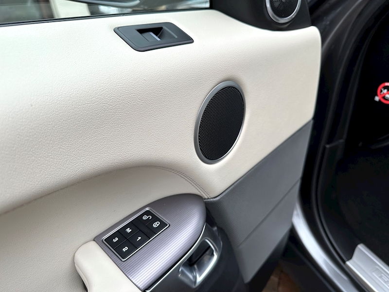 Land Rover Range Rover Sport SD V6 HSE - U166