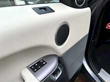 Land Rover Range Rover Sport SD V6 HSE 