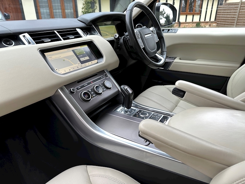 Land Rover Range Rover Sport SD V6 HSE - U166
