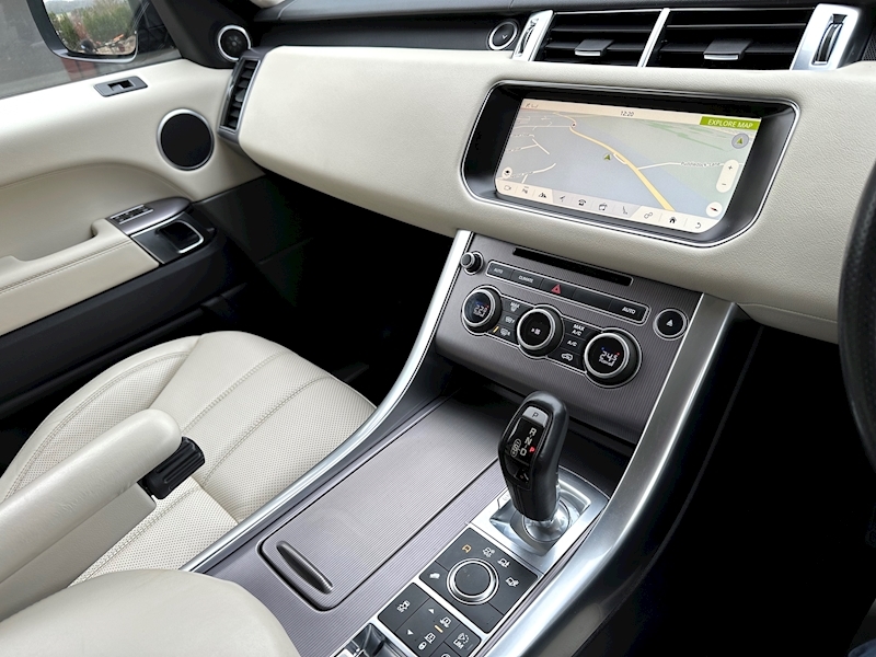 Land Rover Range Rover Sport SD V6 HSE - U166