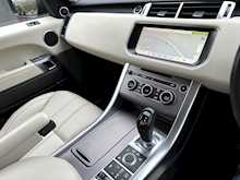 Land Rover Range Rover Sport SD V6 HSE 