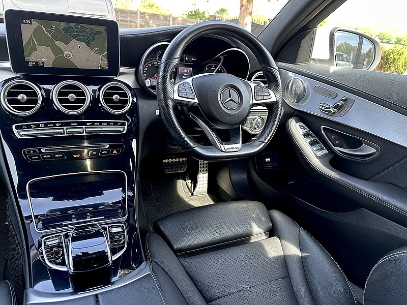 Mercedes-Benz C Class C250d AMG Line Premium Plus - U197