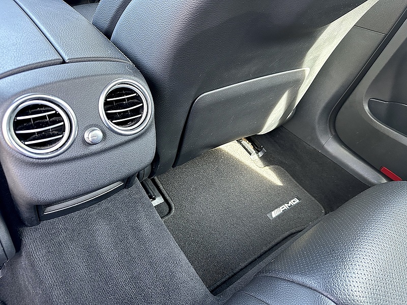 Mercedes-Benz C Class C250d AMG Line Premium Plus - U197