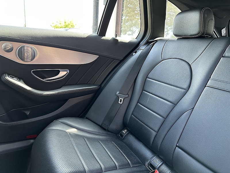 Mercedes-Benz C Class C250d AMG Line Premium Plus - U197