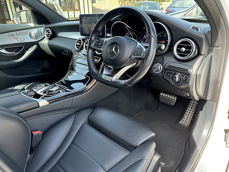 Mercedes-Benz C Class C250d AMG Line Premium Plus - U197