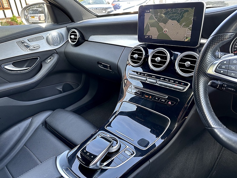 Mercedes-Benz C Class C250d AMG Line Premium Plus - U197