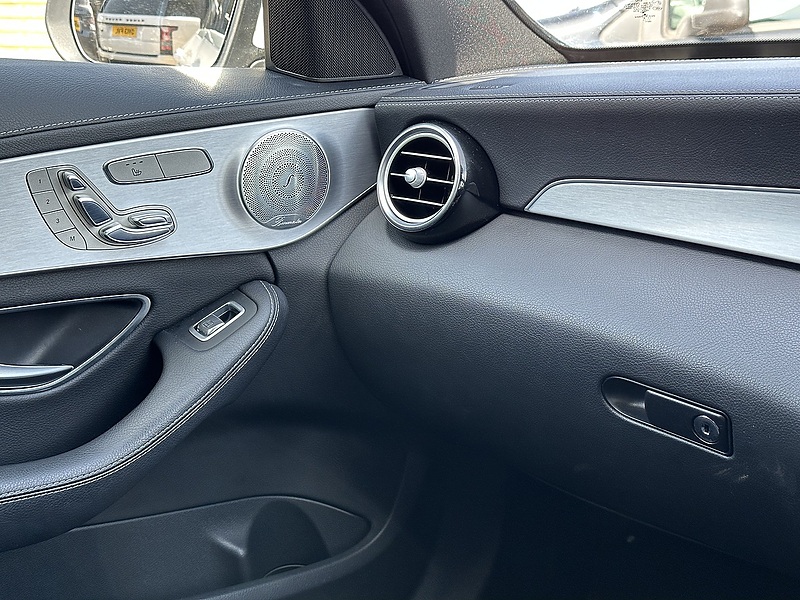 Mercedes-Benz C Class C250d AMG Line Premium Plus - U197