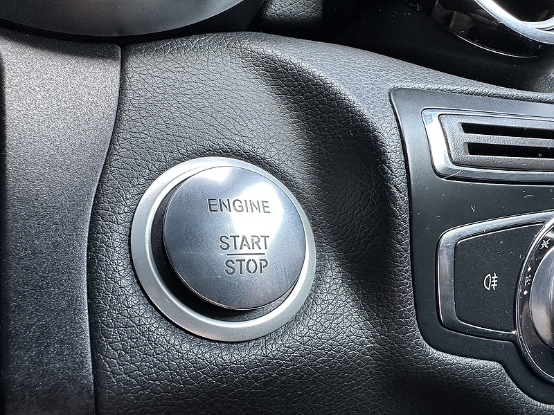 Mercedes-Benz C Class C250d AMG Line Premium Plus - U197