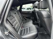 Porsche Macan T V6 S 