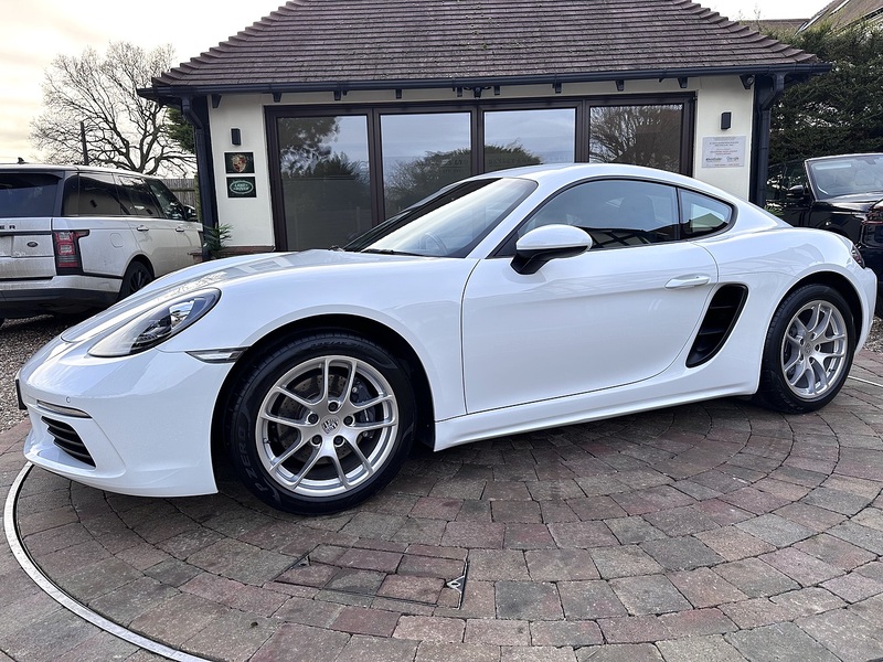 Porsche 718 Cayman T - U239