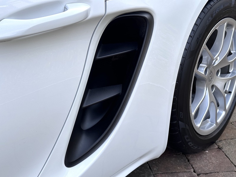 Porsche 718 Cayman T - U239
