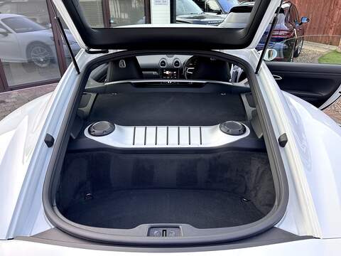 Porsche 718 Cayman T - U239
