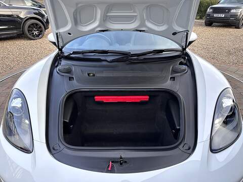 Porsche 718 Cayman T - U239