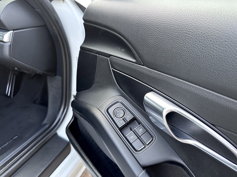 Porsche 718 Cayman T - U239