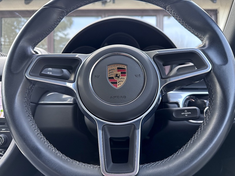 Porsche 718 Cayman T - U239