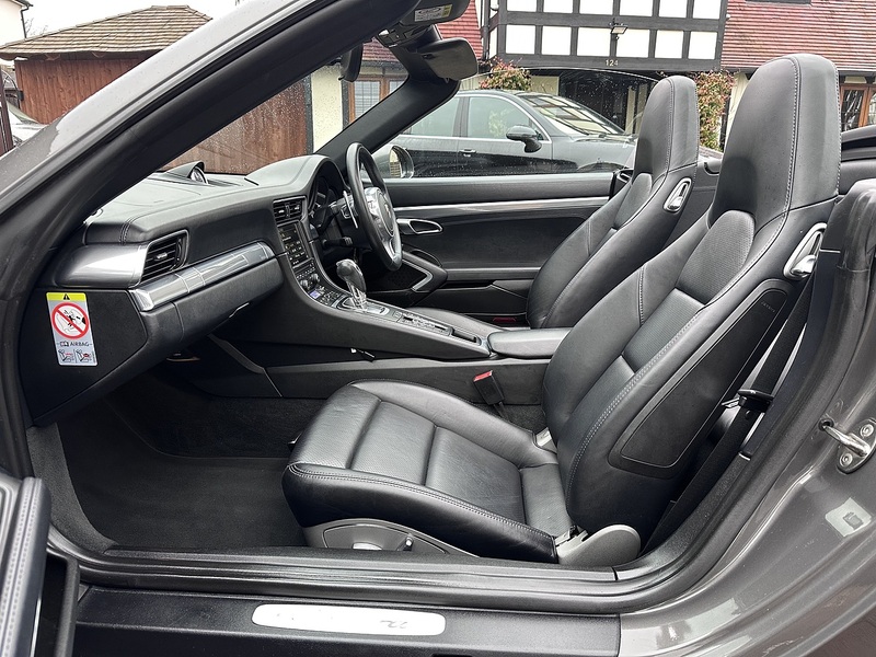 Porsche 911 991 Carrera - U244