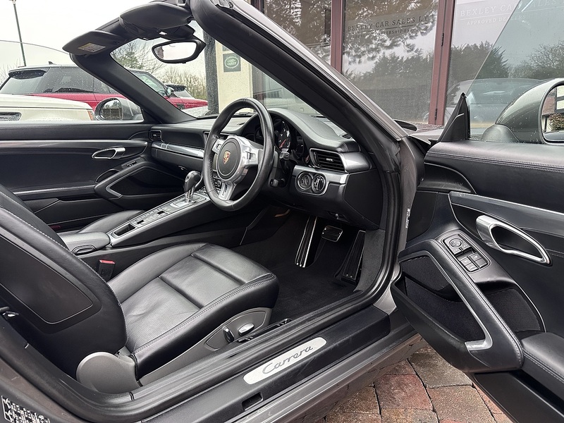 Porsche 911 991 Carrera - U244