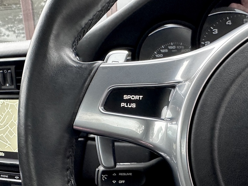 Porsche 911 991 Carrera - U244
