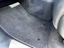 Land Rover Range Rover Sport SD V6 HSE 