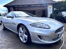 Jaguar XK V8 Portfolio 