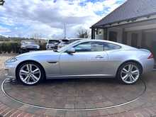 Jaguar XK V8 Portfolio 