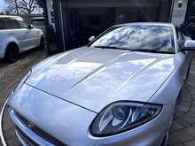 Jaguar XK V8 Portfolio 